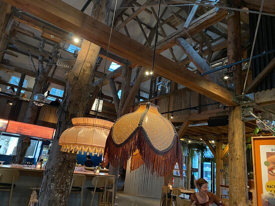 Outdoor Seating Dining